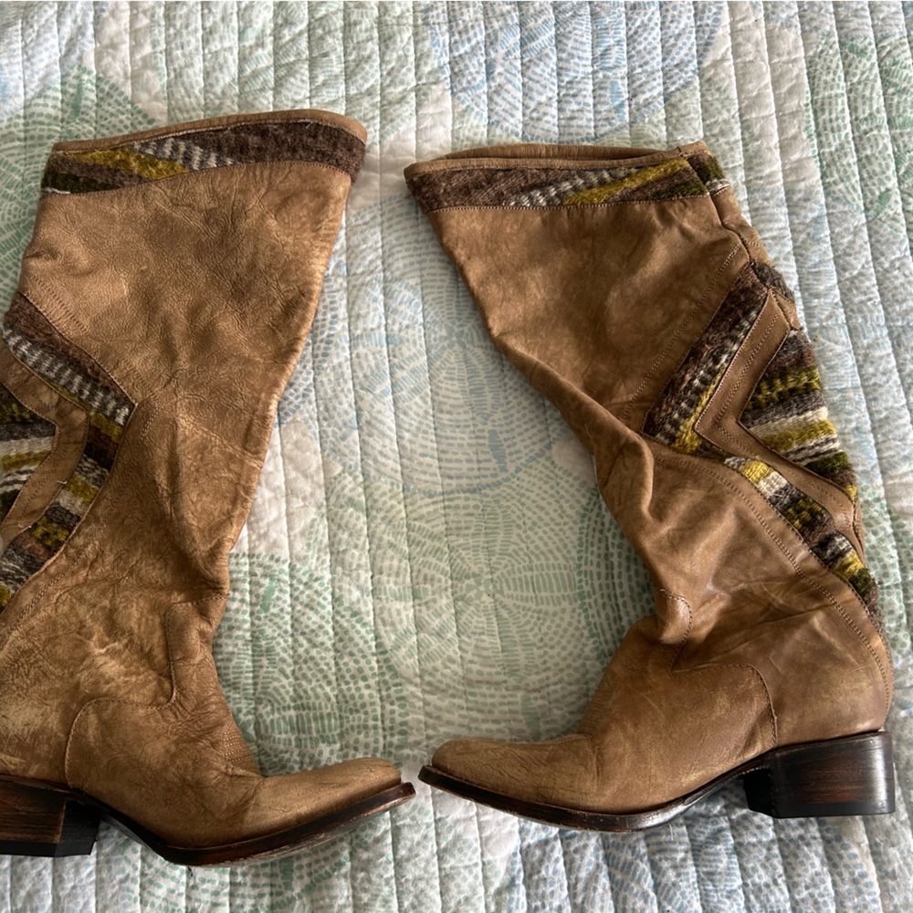Freebies Aztec Boots Steve Madden